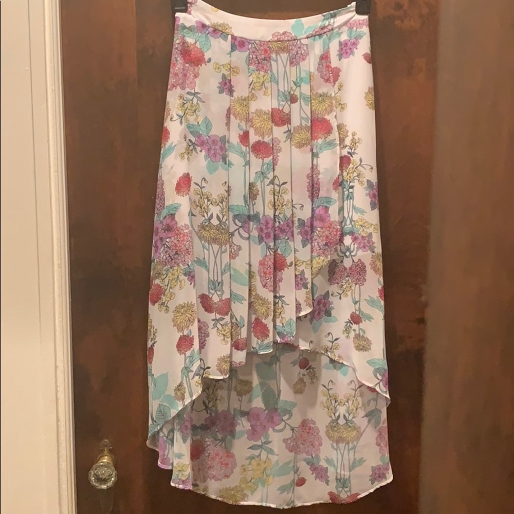 High low bisou bisou floral pleaded skirt